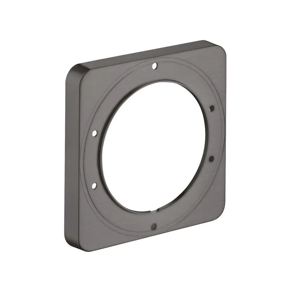Schwarze Verlängerungsrosette aus Metall mit gebürsteter Oberfläche, geeignet zur Montage von Hansgrohe Produkten, mit einem zentralen Loch und Befestigungsbohrungen.